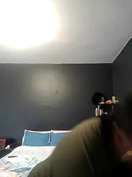 Snapshot of omalicha98 chatting on April 2, 1:20 pm omalicha98 online show from April 2, 1:20 pm