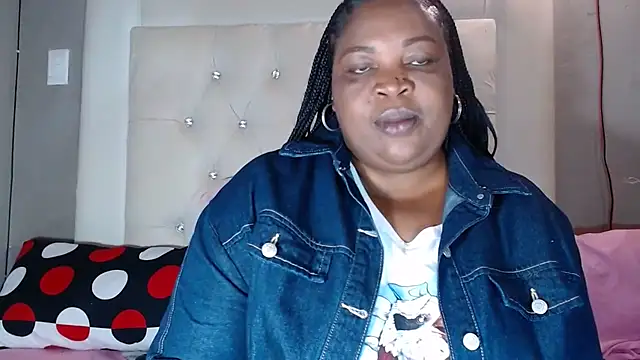 Snapshot of omalicha98 chatting on May 4, 5:58 am omalicha98 online show from May 4, 5:58 am