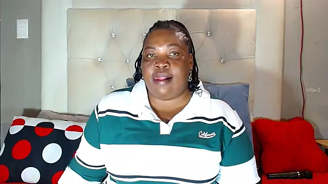 Snapshot of omalicha98 chatting on May 25, 6:41 am omalicha98 online show from May 25, 6:41 am