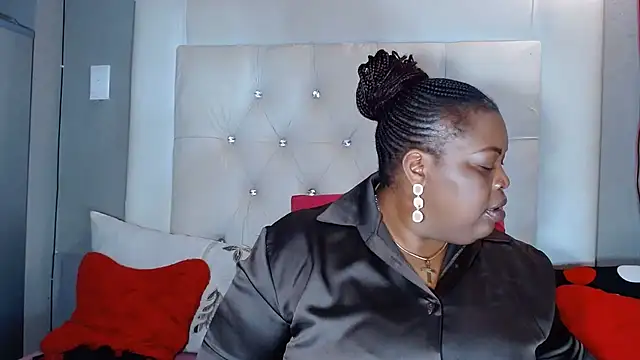 Snapshot of omalicha98 chatting on June 12, 7:40 am omalicha98 online show from June 12, 7:40 am