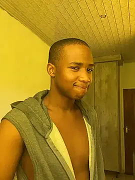 Snapshot of snotLoud chatting on January 20, 10:29 am snotLoud online show from January 20, 10:29 am