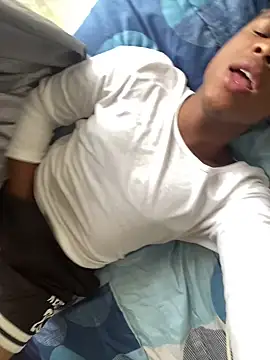 Snapshot of snotLoud chatting on February 16, 3:05 pm snotLoud online show from February 16, 3:05 pm