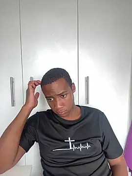 Snapshot of snotLoud chatting on March 1, 11:06 am snotLoud online show from March 1, 11:06 am