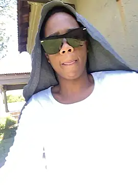 Snapshot of snotLoud chatting on January 11, 8:30 am snotLoud online show from January 11, 8:30 am