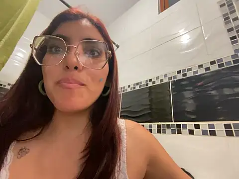 MartinaSooler online show from March 4, 1:45 am