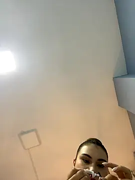 Snapshot of Aitana_Hilton_ chatting on October 22, 11:54 am Aitana Hilton online show from October 22, 11:54 am