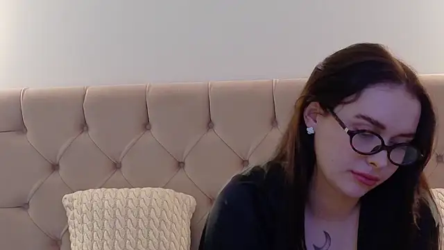 Lilliana Moon online show from January 21, 8:11 pm