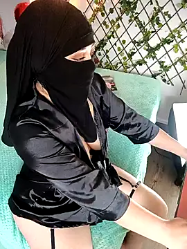 Snapshot of zahra_Jalid chatting on February 20, 11:32 pm zahra Jalid online show from February 20, 11:32 pm