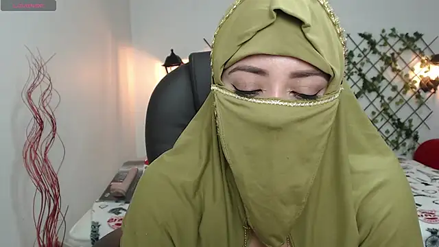 Snapshot of zahra_Jalid chatting on September 10, 10:21 pm zahra Jalid online show from September 10, 10:21 pm