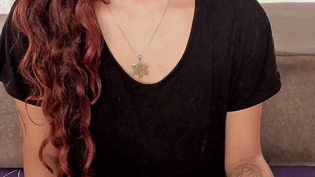 Snapshot of SabrinaSpell_ chatting on November 16, 11:49 am SabrinaSpell online show from November 16, 11:49 am