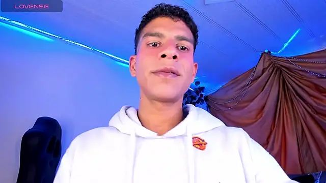 Ethan Boyy online show from November 24, 9:25 pm