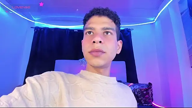 Ethan Boyy online show from June 26, 8:24 pm