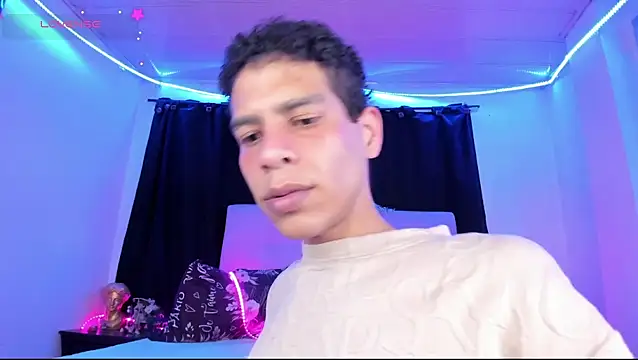 Ethan Boyy online show from July 25, 3:31 pm