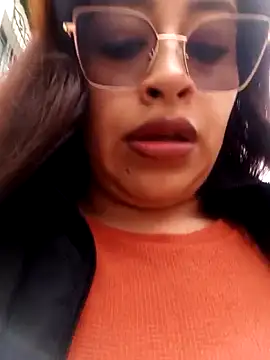 Snapshot of AnonymousGirl chatting on March 12, 1:06 pm AnonymousGirl online show from March 12, 1:06 pm