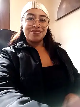 Snapshot of AnonymousGirl chatting on March 21, 4:43 pm AnonymousGirl online show from March 21, 4:43 pm