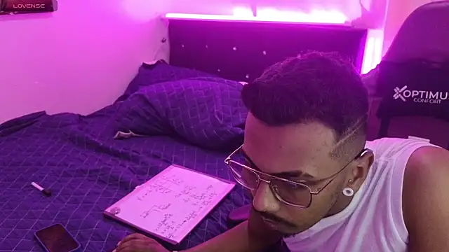 Snapshot of eros-0001 chatting on January 17, 3:01 am eros-0001 online show from January 17, 3:01 am