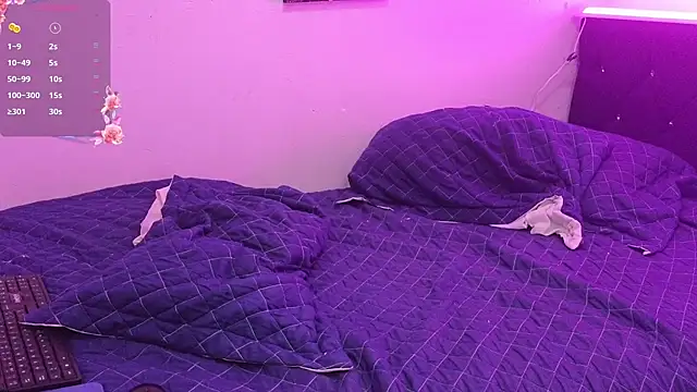 Snapshot of eros-0001 chatting on January 18, 11:44 pm eros-0001 online show from January 18, 11:44 pm