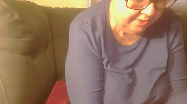 KittysUsedPantys online show from March 14, 7:01 pm