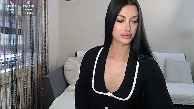 Snapshot of Lola_fox282 chatting on February 6, 1:25 pm Lola fox282 online show from February 6, 1:25 pm