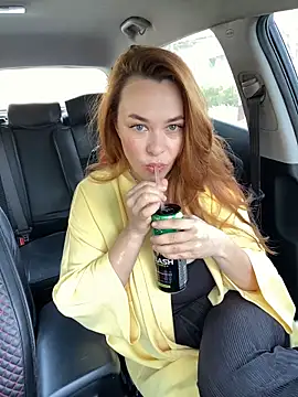 Kelley Allie online show from November 17, 8:09 am