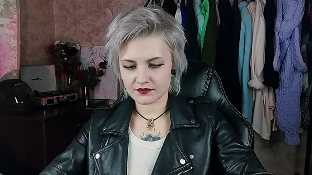 EvaBrownie online show from January 28, 6:39 pm