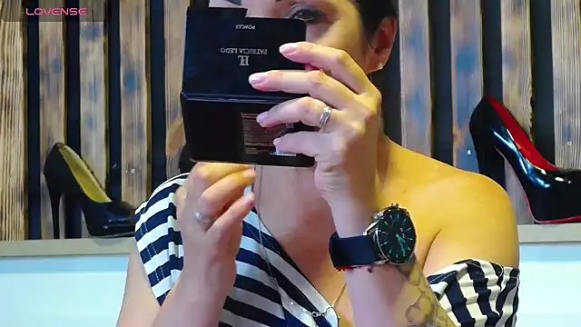 Tory Lovi online show from March 23, 5:44 am