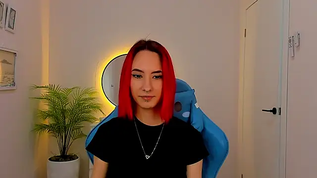 Snapshot of Kar1_na_ chatting on January 14, 8:41 am Kar1 na online show from January 14, 8:41 am