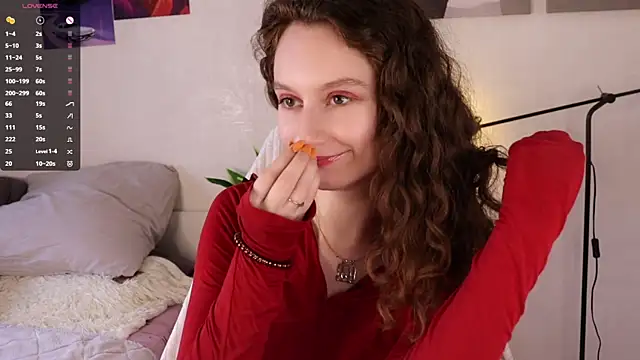 Leya Curly online show from May 20, 9:59 am