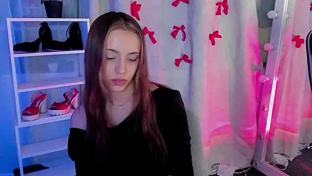 Sahara Shields online show from February 11, 4:46 pm
