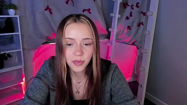 Sahara Shields online show from March 18, 4:26 pm