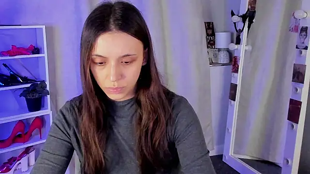 Sahara Shields online show from September 25, 11:03 am