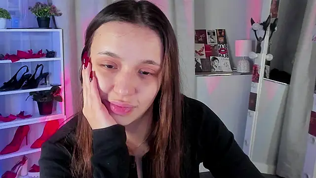 Sahara Shields online show from October 18, 10:16 am