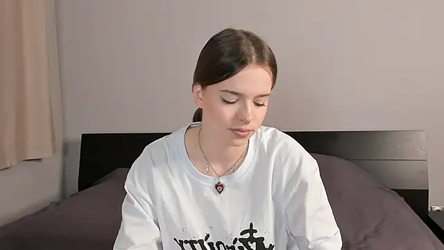 MonaClive online show from January 19, 7:25 am