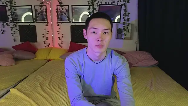 Snapshot of M_Jasper chatting on February 13, 6:38 pm M Jasper online show from February 13, 6:38 pm