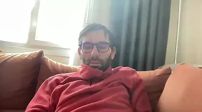 Snapshot of mrbiggdickk34 chatting on February 23, 8:28 am mrbiggdickk34 online show from February 23, 8:28 am