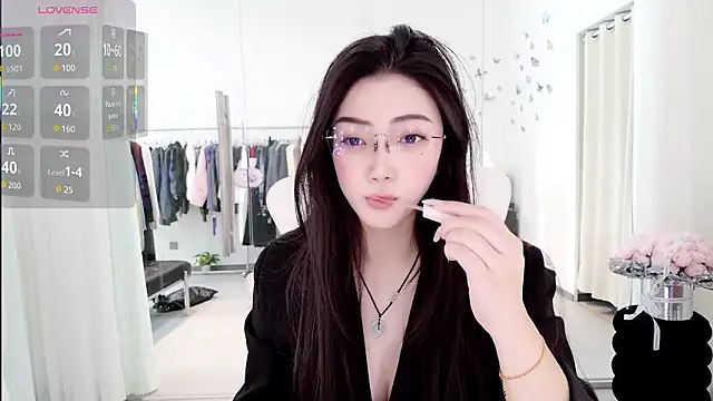 miaomiao-777 online show from February 2, 4:55 am