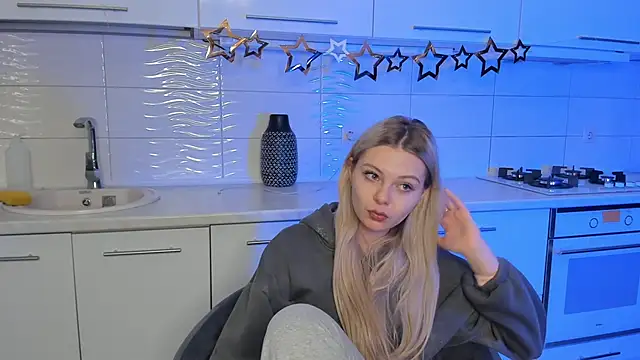 SynnoveEyre online show from January 21, 2:59 pm