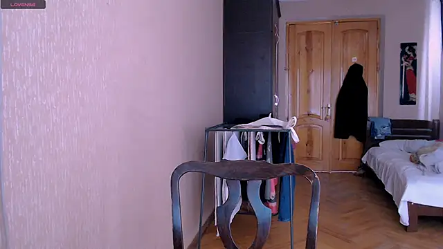  Roselina  online show from February 9, 9:16 am