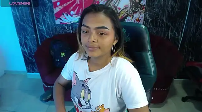 madelein m online show from January 28, 7:53 pm