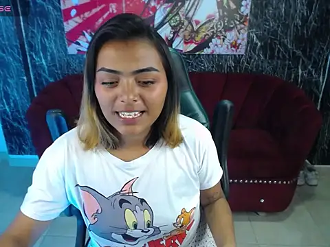 madelein m online show from February 1, 7:02 pm