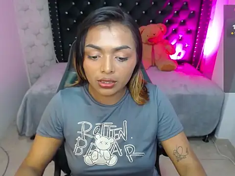 madelein m online show from February 21, 1:44 am