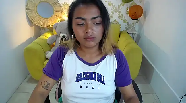 madelein m online show from February 28, 10:28 pm