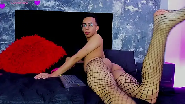 EthaanCox online show from January 16, 5:00 am