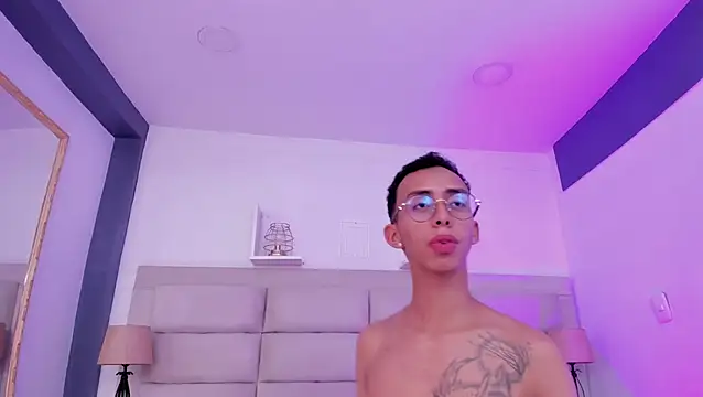 EthaanCox online show from January 22, 2:48 am