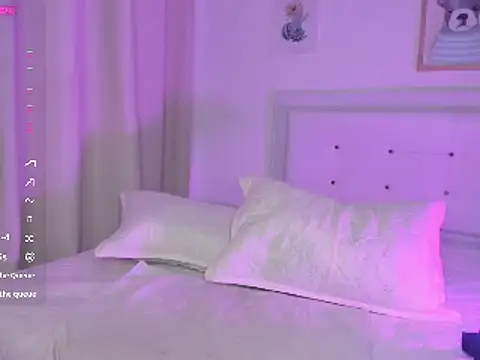 Snapshot of Missangeldust16 chatting on February 7, 12:06 pm Missangeldust16 online show from February 7, 12:06 pm