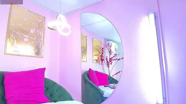 scarlette69 online show from October 18, 7:25 pm