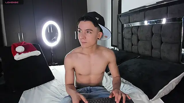 alanblack1 online show from November 21, 10:08 pm