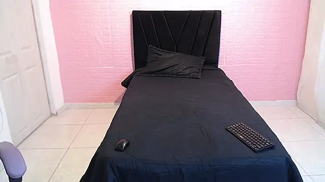 DULCE1609 online show from December 18, 8:04 pm