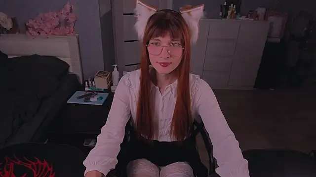 Snapshot of foxy_jpg chatting on July 18, 1:21 am foxy jpg online show from July 18, 1:21 am