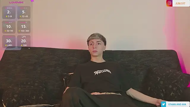 ethan and ava online show from June 12, 2:21 am